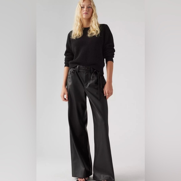Levi’s XL Baggy Straight Women’s Leather Pants, Night Black, NWT, Size 28 - Picture 1 of 12